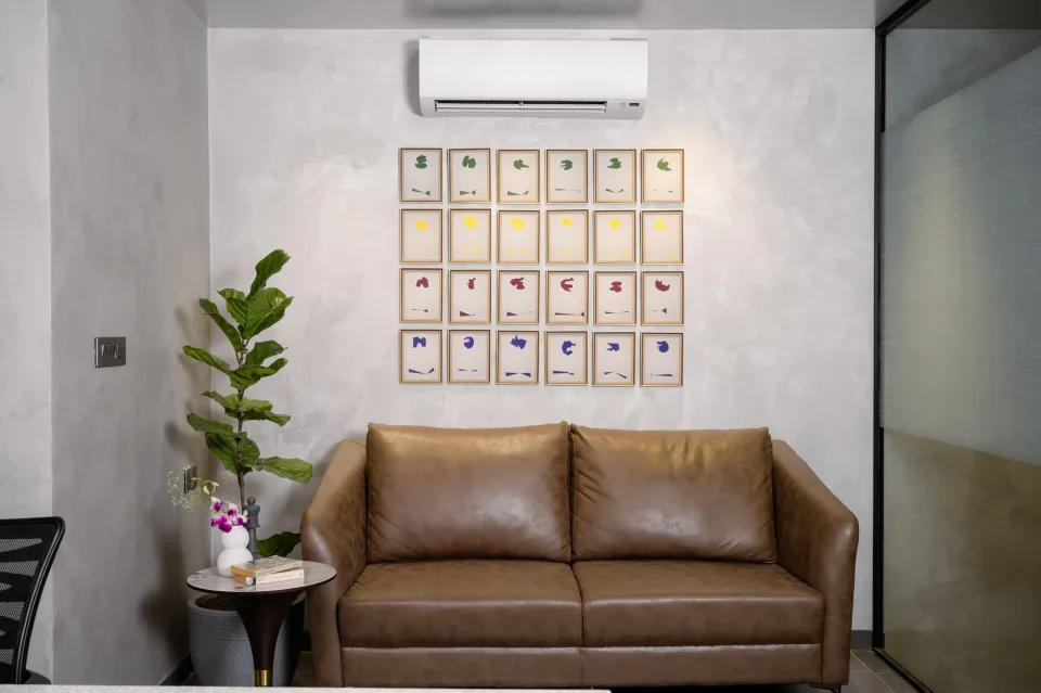 Dãy nồi cơm, bếp gas, quạt